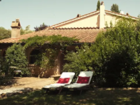 จิเนสตริชโช โรงแรมในBibbona