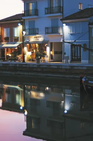 CasaDodici Boutique Hotel Отели в г. Чезенатико