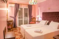 Hotel Astoria - balcony