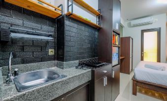 Fancy and Nice Studio at Transpark Cibubur Apartment