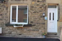 Kindly Light Cottage Hotels in Warkworth