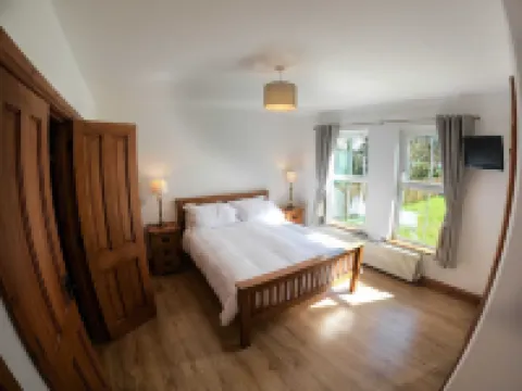 ザ ハイツ & ホローズ ファームハウス ダウンパトリックのホテル