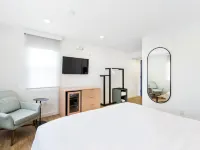 Grove Hotel Hotels in Fire Island