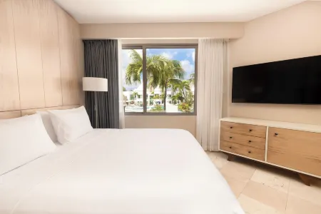 The Mill Resort & Suites Aruba Отели в г. Палм-Бич