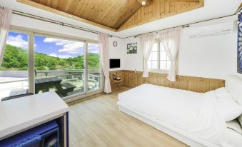 Namhae Hanuri Pension
