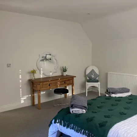 5Bed-10Guests-Fireplace-HotTub-Pets ok-Parking