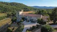 Domaine La Ferme HI bride Hôtels à proximité de : Distillerie de Beaudon