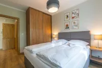 RentPlanet - Apartamenty Stone Hill Hotels near Golden View