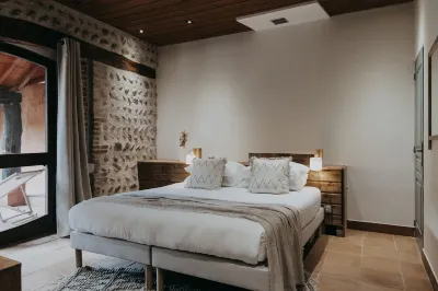 Villa Calma - Maison d'hôtes & Spa Hotels in Balbins