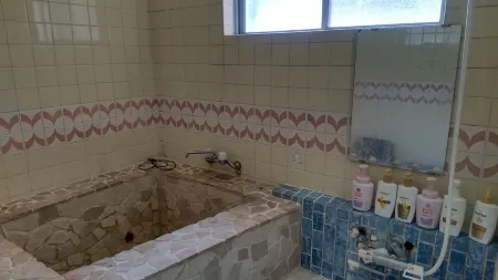 Yoshioka Ryokan Отели рядом со станцией Станция Ава-Камогава JR