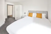 Host Stay Apartment 2 Clarendon - Bãi đậu xe