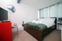 Stylish Group Stay - 4Beds Flat at Swansea Centre