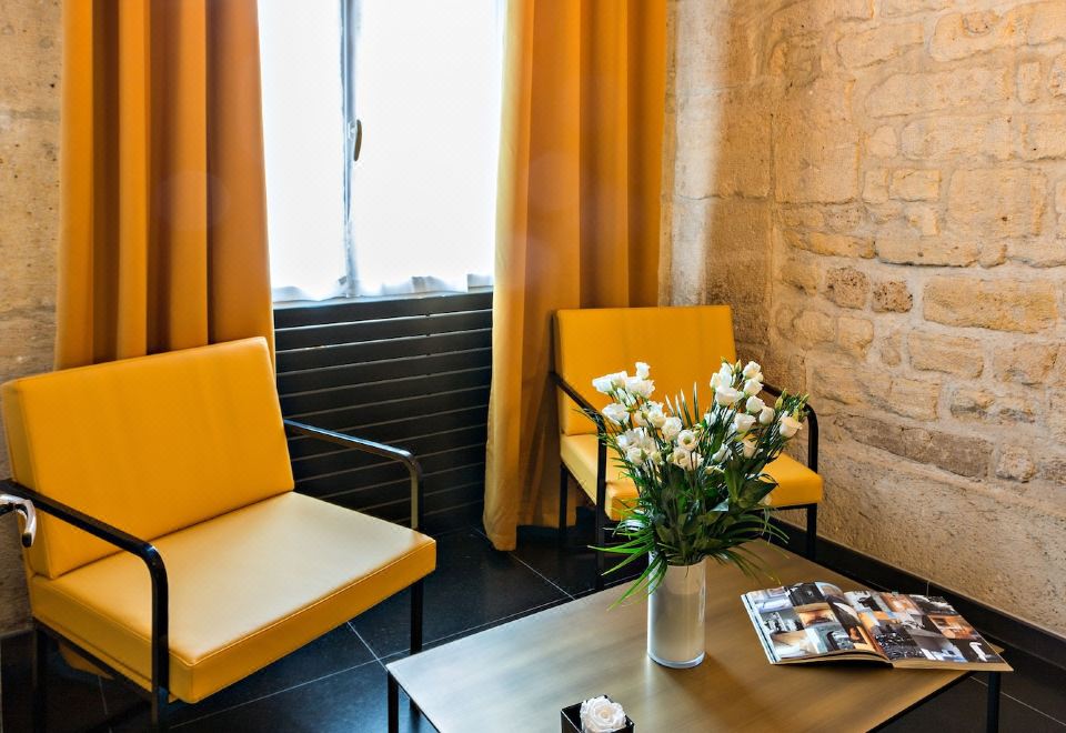 프라틱 호텔 위치 장점