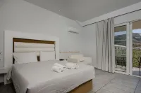 Caretta Island Hotels near authentic supermarket