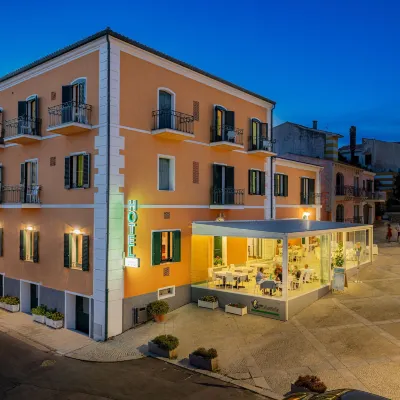 Hotel Marinaro Hotels near Capo Testa