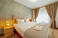 Matosinhos Center Premium Apartment by Vacationy