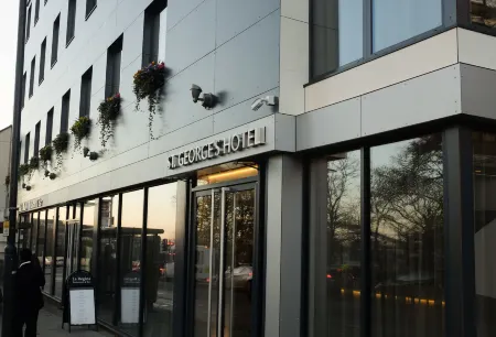 St George's Hotel - Wembley Отели в г. Брент