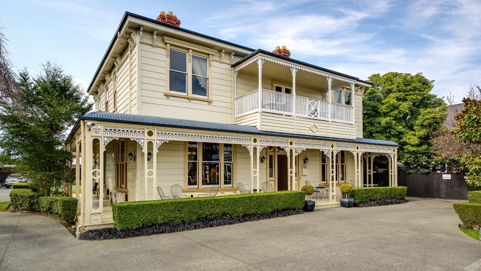 Merivale Manor