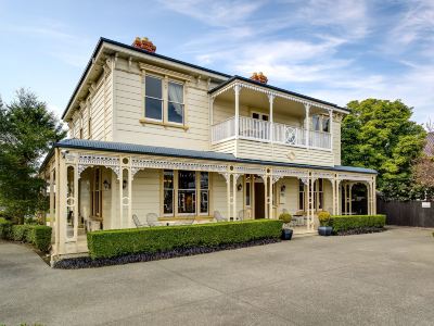 Merivale Manor