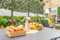 Adira Marseille Montgrand 2 étoiles