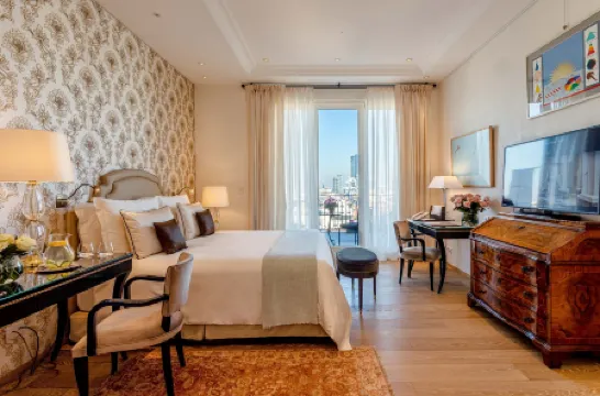 巴黎宮水療大酒店