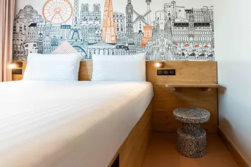 easyHotel Barcelona La Sagrera Photos