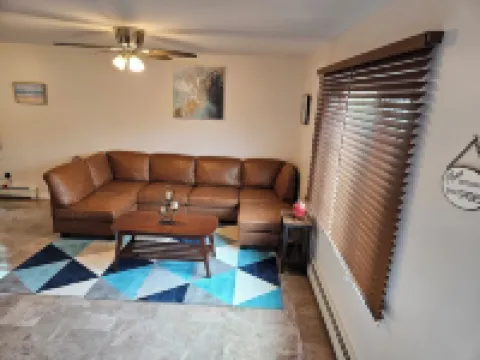 Enjoy this spacious 1 st floor Guest House "Serenity" near all the attractions. Hotels in Lake Como