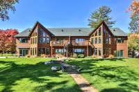 Private Docks and Stunning Lake Views - Spectacular Retreat