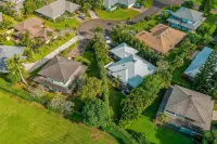 Bright & spacious home near the ocean w/ gas grill and patio - newly remodeled