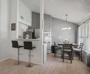 Cozy 2 Bed 1 Bath Home near IAH