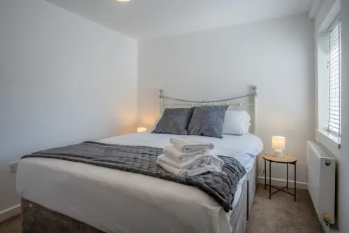 Sea Breeze Apt 1 - 1 Bedroom - Horton Beach Hotels in Penrice