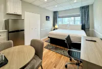 The Gem Museum Suites Evanston Hôtels à proximité de : Searle Center for Advancing Learning and Teaching