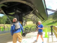 Ski Lift Access, Pool, Sauna, Hot Tub - Spacious Inviting Studio