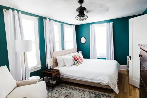 Spacious Retreat with Cozy Living Area - Stylish Tranquil Escape 蒙哥馬利住宿飯店