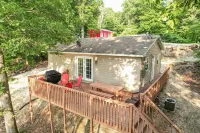 Elevated Lake Access and Scenic Views - Charming Rustic Retreat Hotel a Osage Township