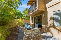 Steps to Beach and Pool Access - Charming Tropical Haven Hotel di Wailea