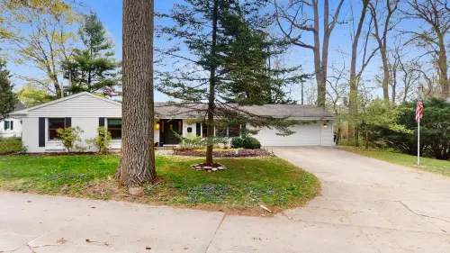 Spacious Deck and Delightful Playhouse - Charming Ranch Retreat