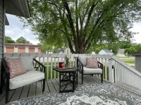 Pleasant Stay in Pella Hotels in Pella