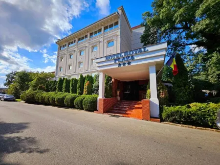 Hotel Royal Plaza by TimHotels