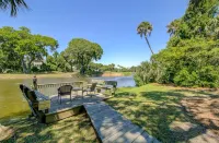 Stunning Lake Views and Golf Course Access - Gorgeous Coastal Retreat
