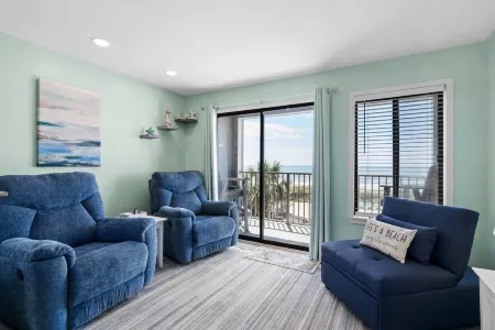 Oceanfront Views and Relaxing Amenities - Charming Coastal Escape