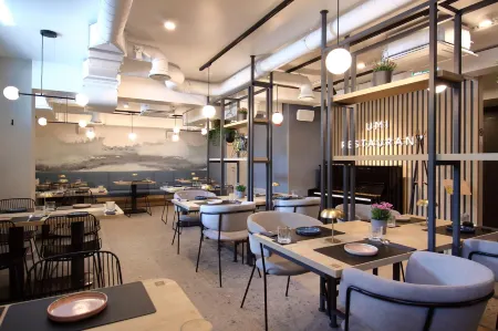 Umi Hotel Отели в г. Сопот