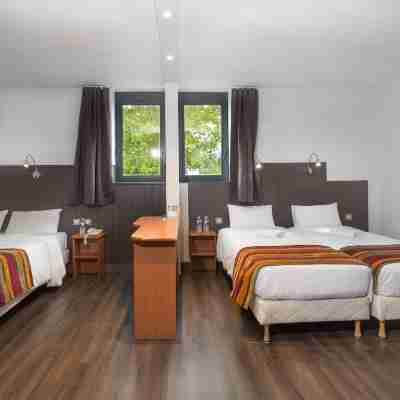 Brit Hotel Essentiel Chambéry Rooms