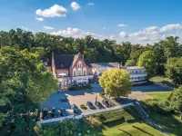 Parkhotel Berghölzchen Hotels near Luntzelhaus