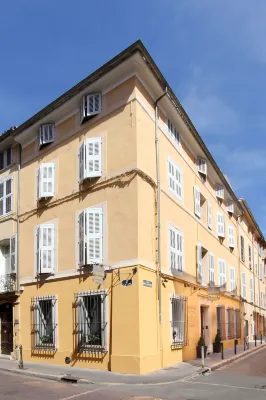 Les Quatre Dauphins Hotel in zona Comptoir Sallier