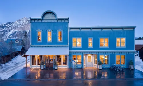 Eleven Scarp Ridge Lodge
