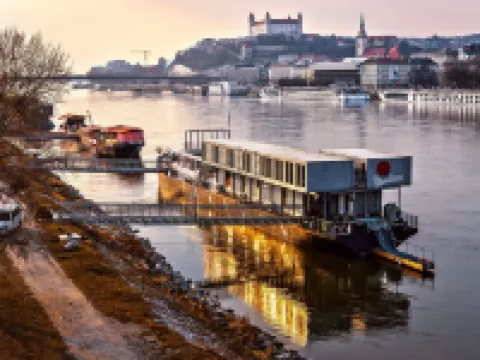 Sundeck Botel - Party Boat Hotels in Bratislava V