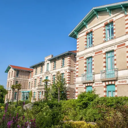 Résidence de Tourisme Vacances Bleues Villa Regina