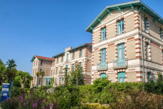 Résidence de Tourisme Vacances Bleues Villa Regina