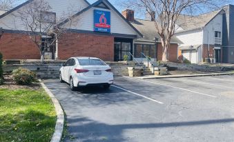 Studio 6 Greensboro, NC